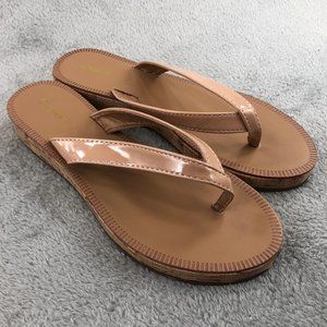 Qupid Thong Sandals Brown/Tan Leather Women's Size 8